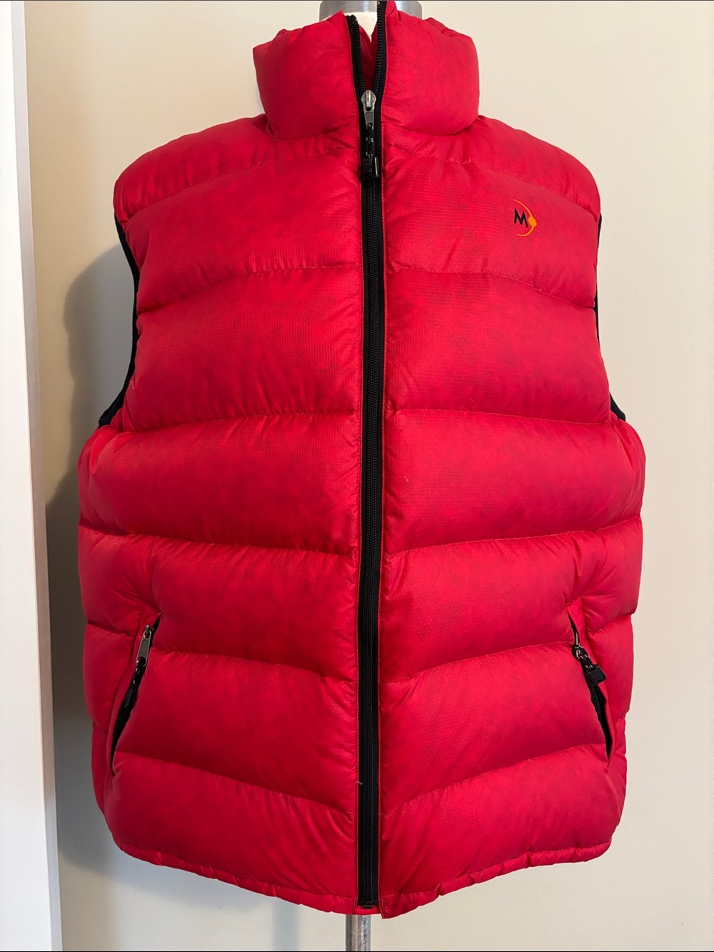 Moonstone Red Men's Puffer Vest